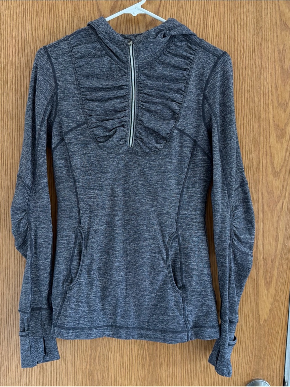Lululemon Run Resolution Hooded Pullover Women’s 10 Gray 1/4 Zip Ruffle Rusched